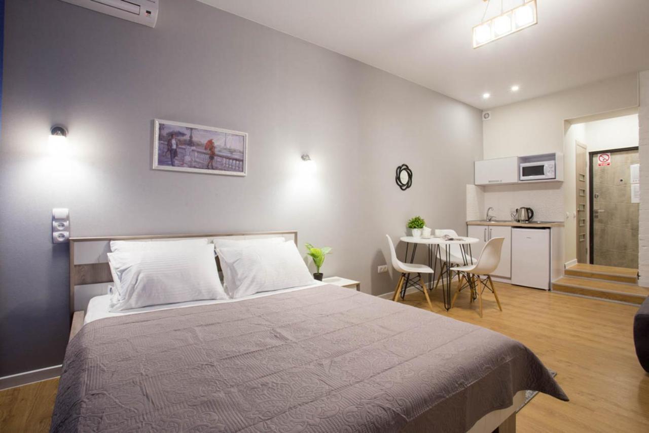 New Studio, Metro Yaroslava Mudroho And Universytet - Chernyshevska Str 95-3 Charkov Exteriér fotografie
