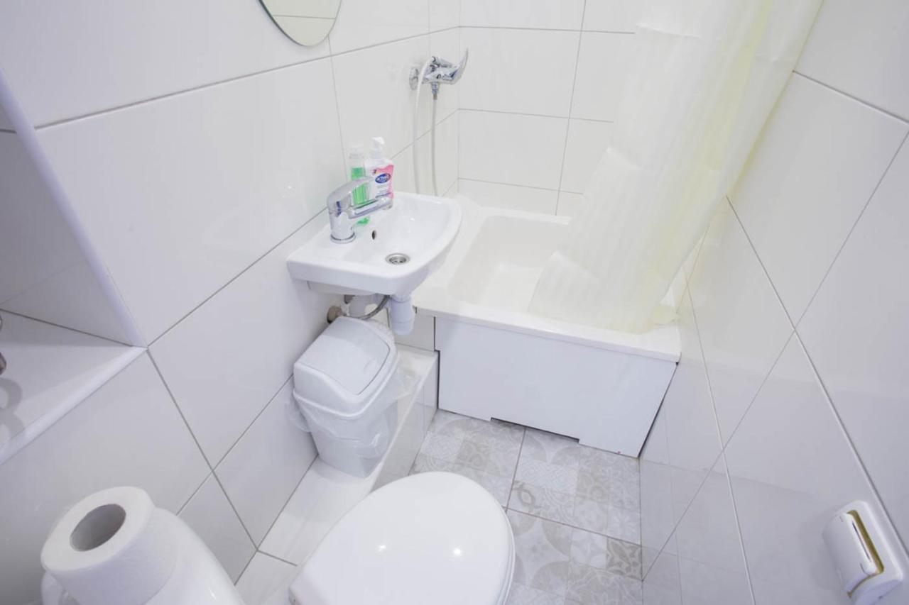 New Studio, Metro Yaroslava Mudroho And Universytet - Chernyshevska Str 95-3 Charkov Exteriér fotografie